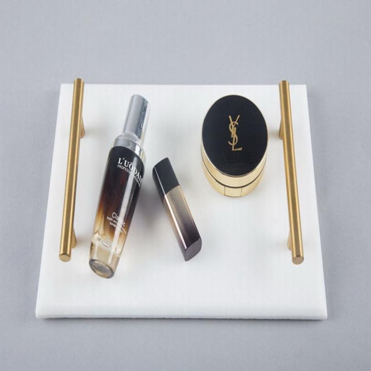 METALLHÅLLARE PALTE3